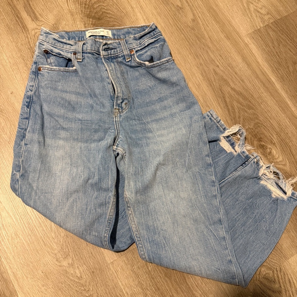 Abercrombie & Fitch High Rise The Ankle Straight